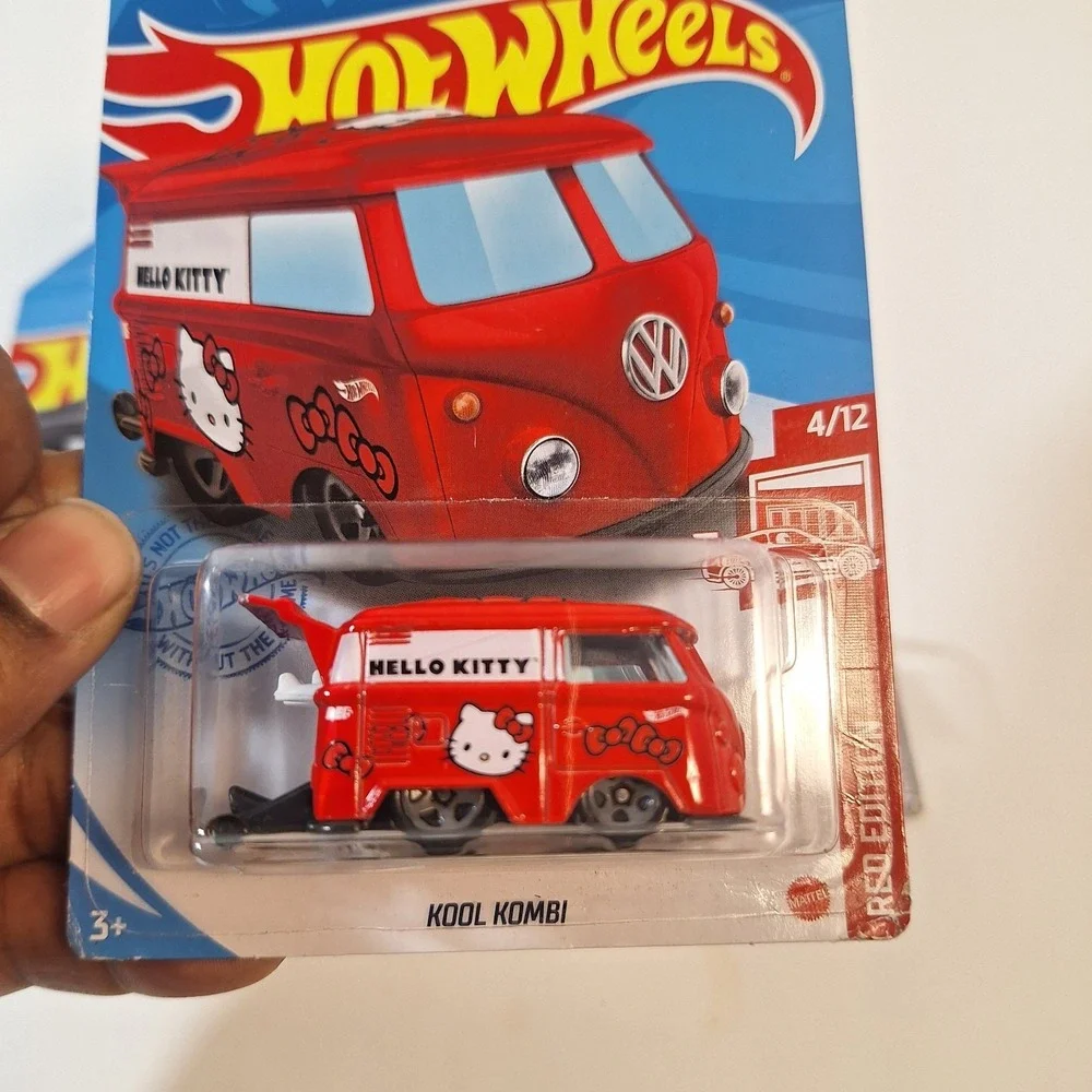 Hot Wheels Kool Kombi Target Red Edition/ Magnus Walker/ Moon Eyes